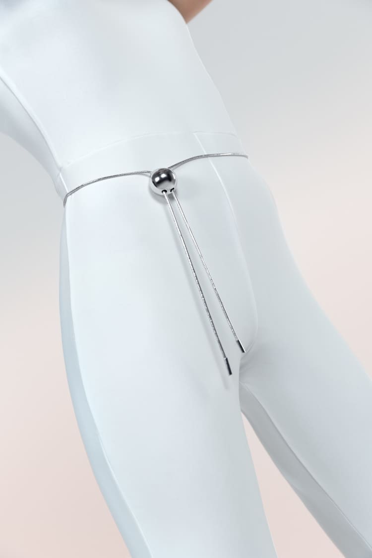Collana in argento con nodo scorrevole