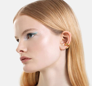 earcuff organique en forme de c en or