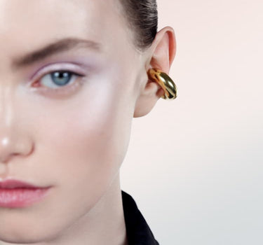 Breiter Ear Cuff aus Gold