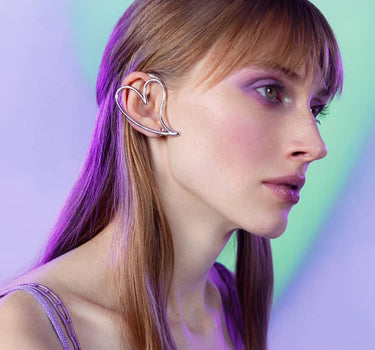 Ear cuff completo de plata con diseño de corazón