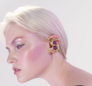 Goldener Ear Cuff mit Amethyst
