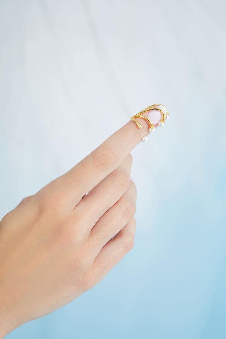 Anello da unghia con mini perle