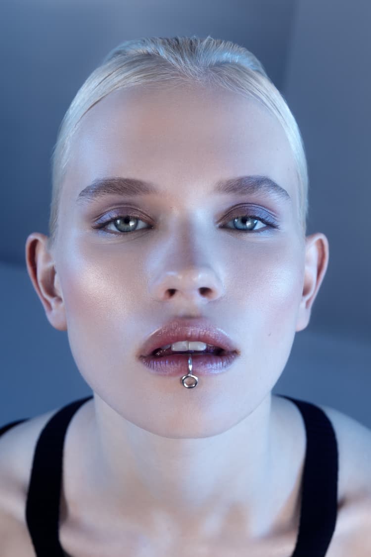Lip cuff in argento