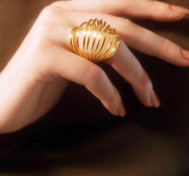 Anello a spirale in oro