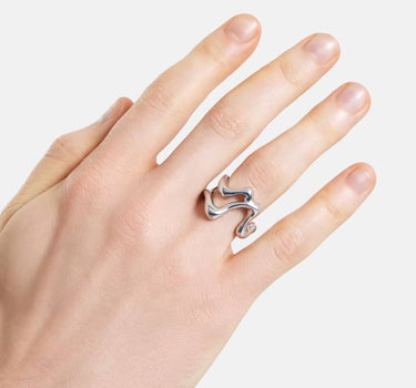 anillo escultórico de plata