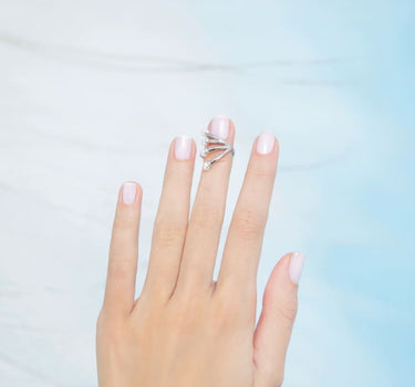 Anello per unghia a tiara in argento con perla