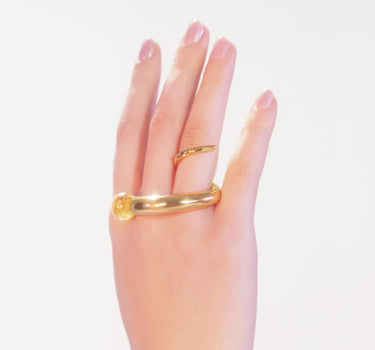 Goldring mit Quarz