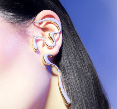 Large liquid earcuff en or et émail lilas